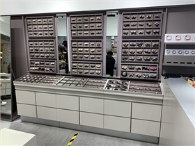 蘇州姑蘇定制哪種款式的飾品展柜很受大家歡迎