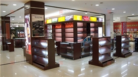 江寧區煙酒展柜定做需要考慮的因素