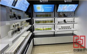 宿遷化妝品展柜制作過程要注意的事項