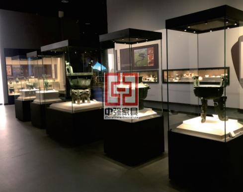 鎮江博物館恒溫恒濕展柜——中強展柜廠