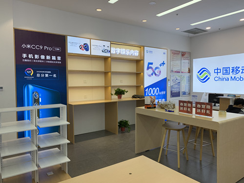 開了一家手機店鋪不知道哪種展柜制作好些