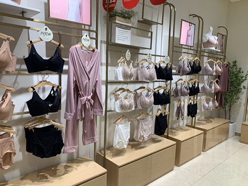 南京哪家做的烤漆展柜很環(huán)保