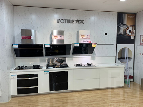 中強比較常見的幾種展柜設計制作方法