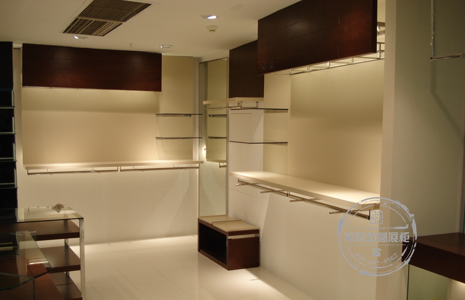 實(shí)際LOZIO現(xiàn)場圖片