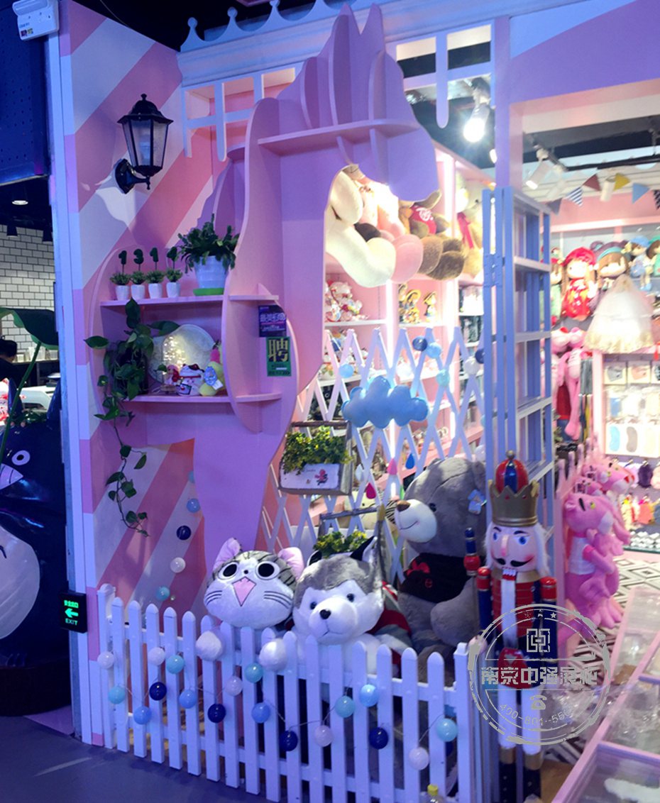 開心工坊木馬展柜 開心工坊木馬展柜