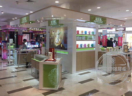 南京地區(qū)化妝品佰草集展柜設(shè)計制作