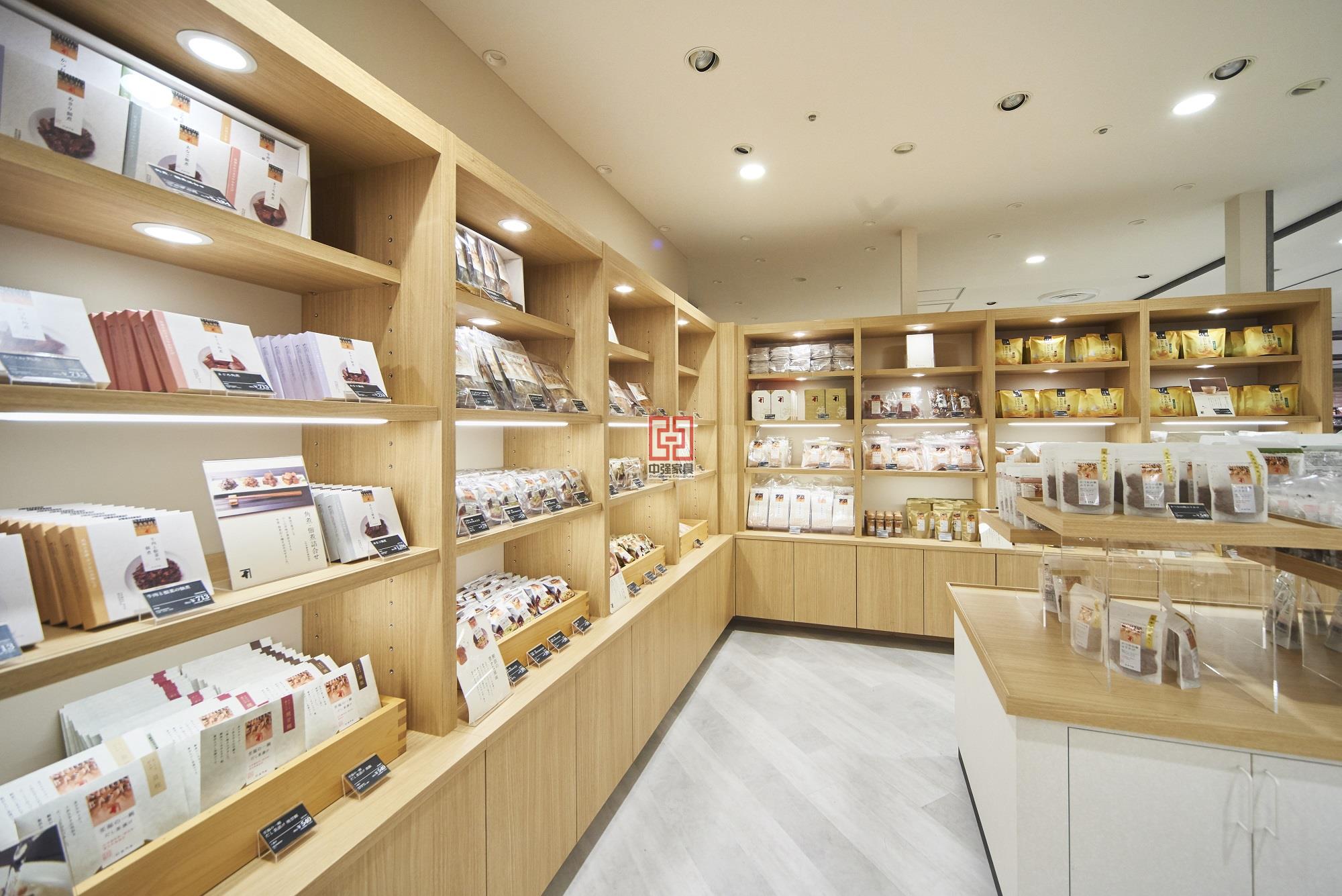 日本面包展柜專業定制中強展柜