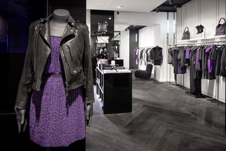 南京服裝店展示架定做