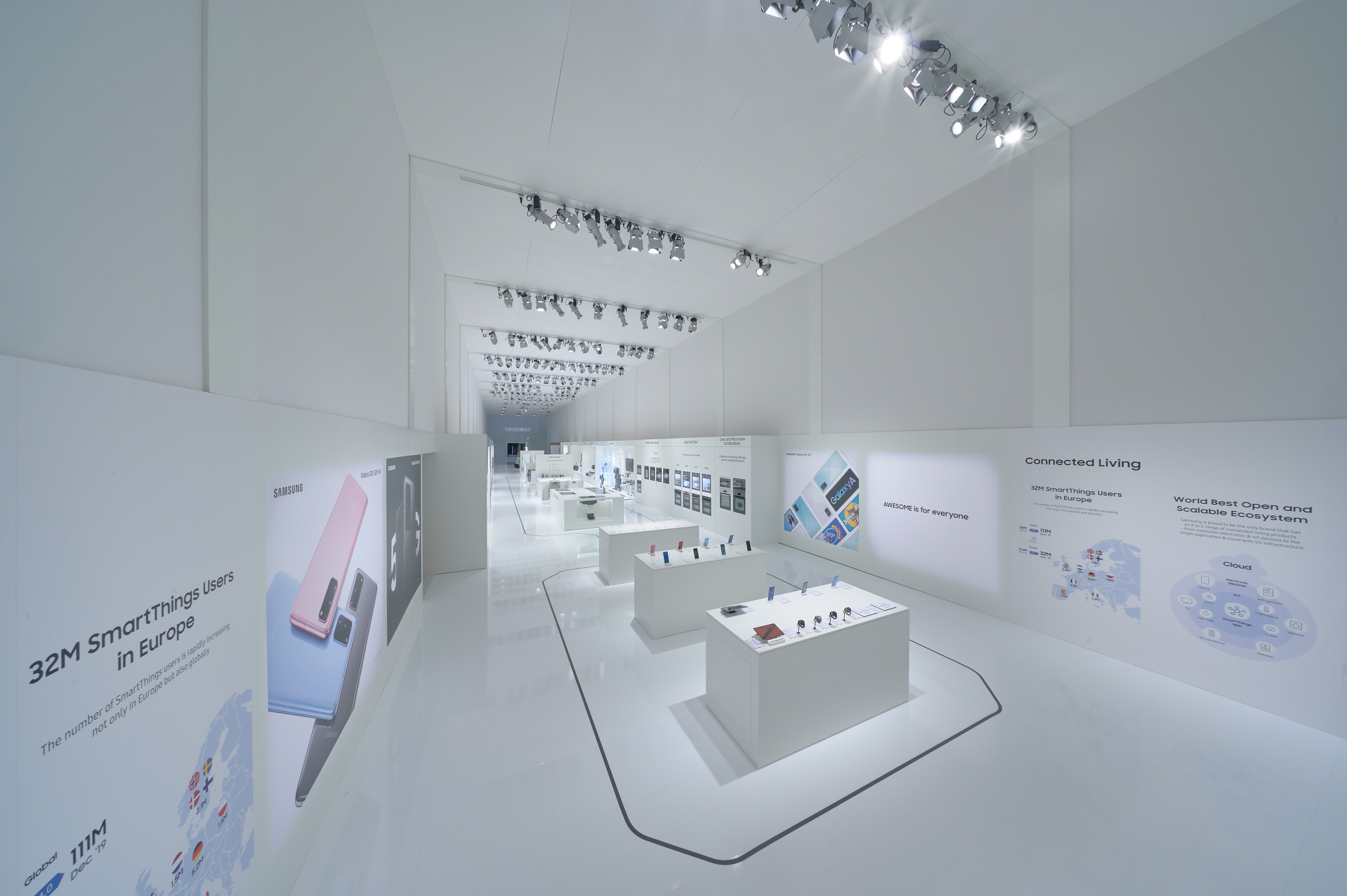 2019新品移動手機柜臺